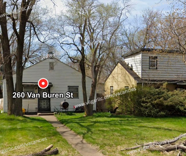Building Photo - 260 Van Buren St