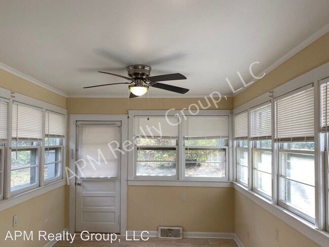Building Photo - 3 br, 2 bath House - 2009 Holland Street