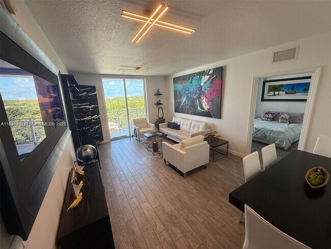 Foto del edificio - 2600 SW 27th Ave