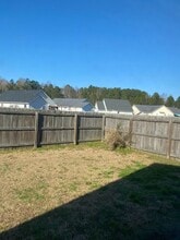 Building Photo - 4636 Rainmaker Dr