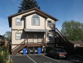 Building Photo - 860 SE Jensen St
