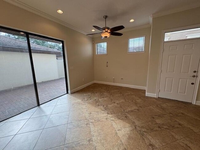 Foto del edificio - Newly renovated 4 Bedroom 3 1/2 Bathroom Town Home in Windermere