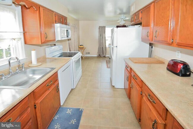 Foto del edificio - 1700 Prelude Dr