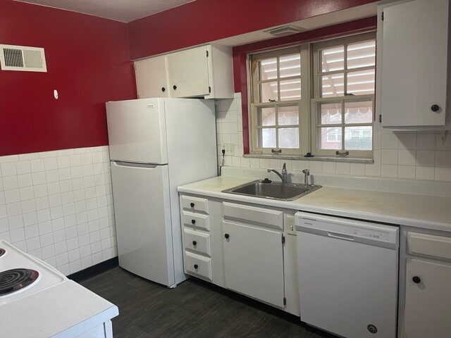 Foto del edificio - Spacious 2-Bedroom Home with Fireplace, Bonus Room, Fenced Yard & Garage