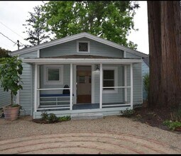 Building Photo - 816 Spencer Ave