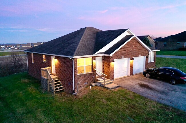 Foto del edificio - 708 Cobbler Ln