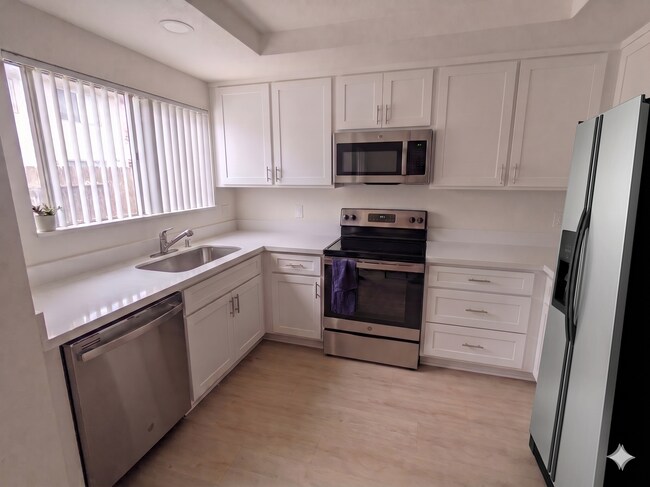 Foto del edificio - 4165 Tiberon Dr