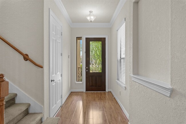 Building Photo - 2919 Royal Oaks Grove