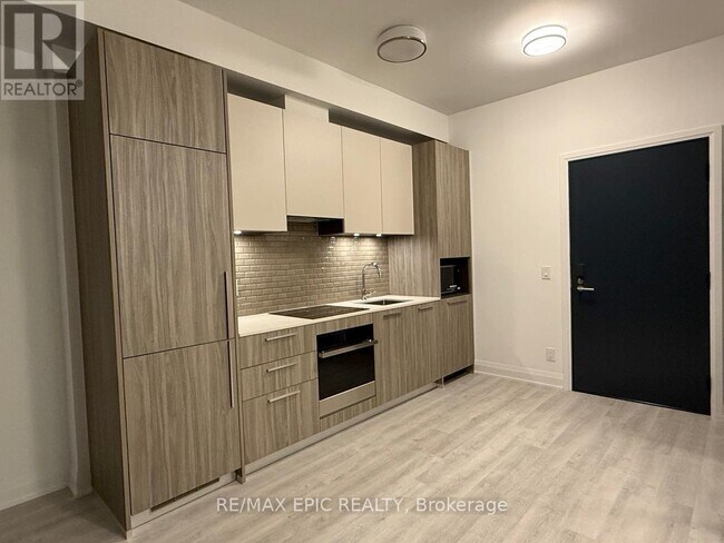 Photo du bâtiment - 65 Broadway Ave