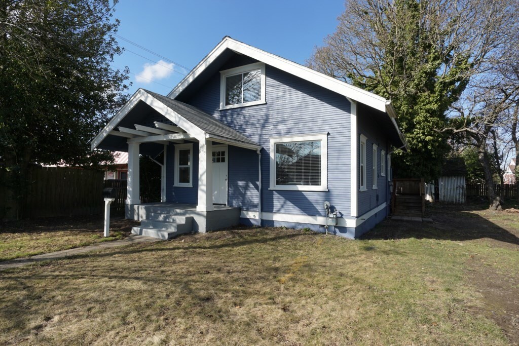 Primary Photo - House in Tacoma
