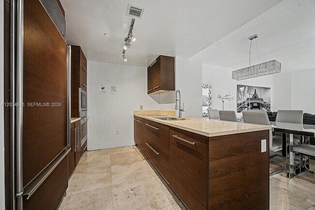 Photo - 485 Brickell Ave Apartment