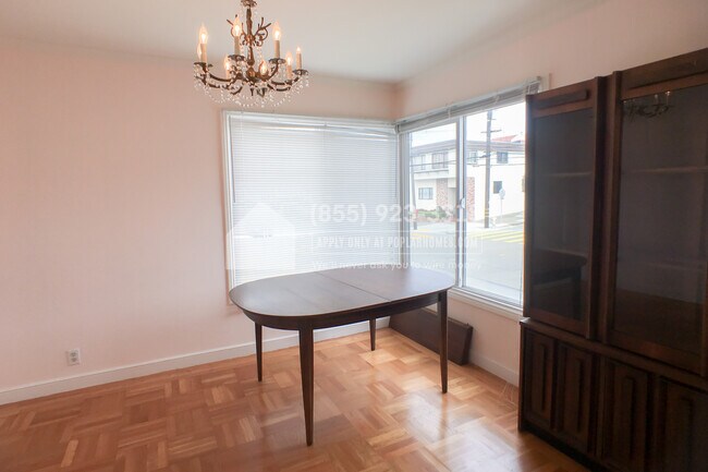 Foto del edificio - 3501 Lawton St