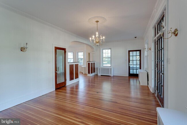 Building Photo - 4727 Browning Rd