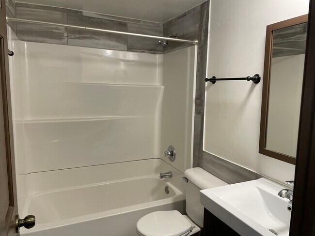 Bathroom - 9429 S 86th Ct