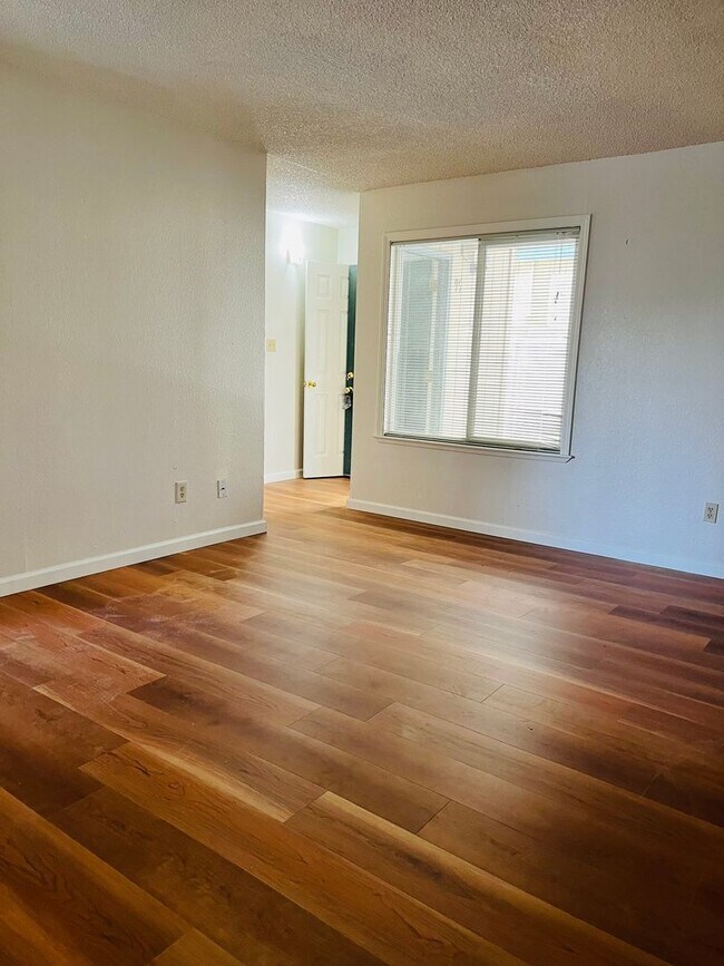 Foto del edificio - 3920 Clear Acre Lane Unit 95 Reno, NV 89512