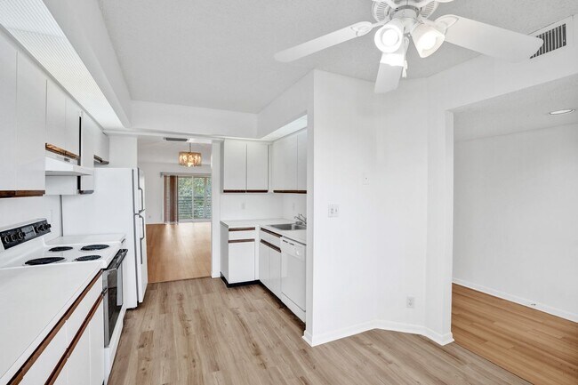 Foto del edificio - 1501 Cayman Way
