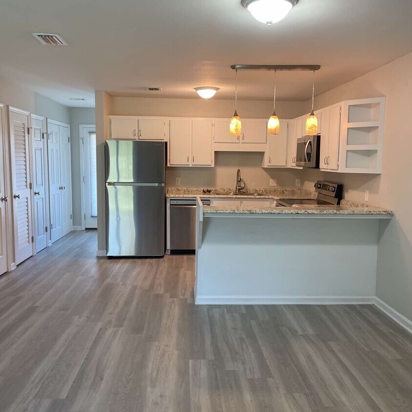 Foto del edificio - 4904 E 11th St