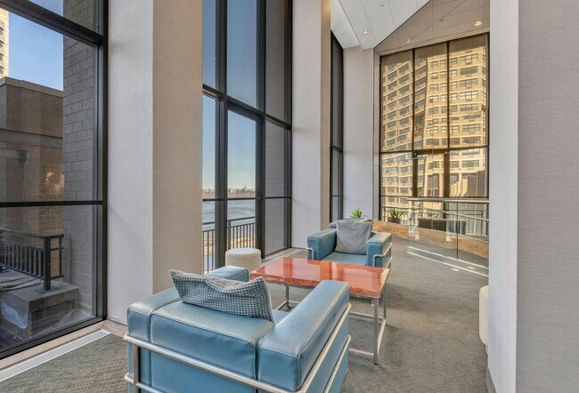 Foto del edificio - 7002 JFK Blvd E
