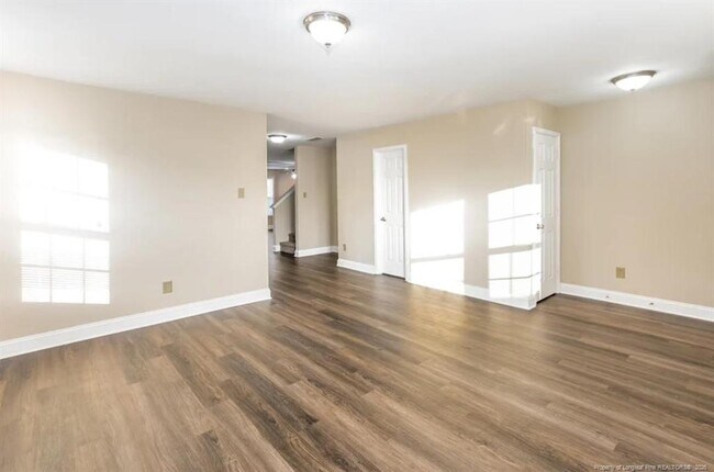 Foto del edificio - 956 Littleton Dr