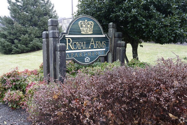 Royal Arms Apartments Apartments Front Royal, VA