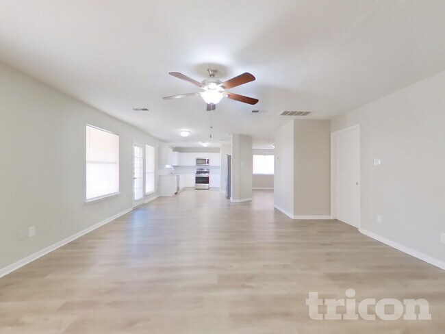 Foto del edificio - 19907 Big Timber Dr