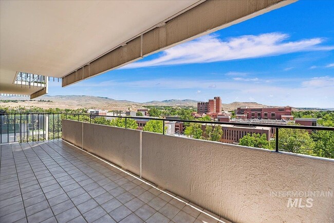 Foto del edificio - 200 N 3rd St