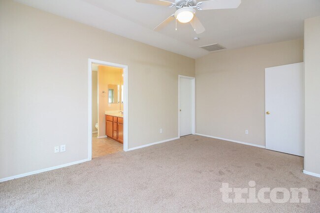 Building Photo - 45310 W Norris Rd