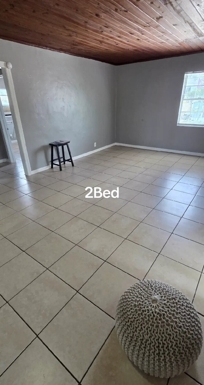 Photo - 1232 W 35th St Apartment