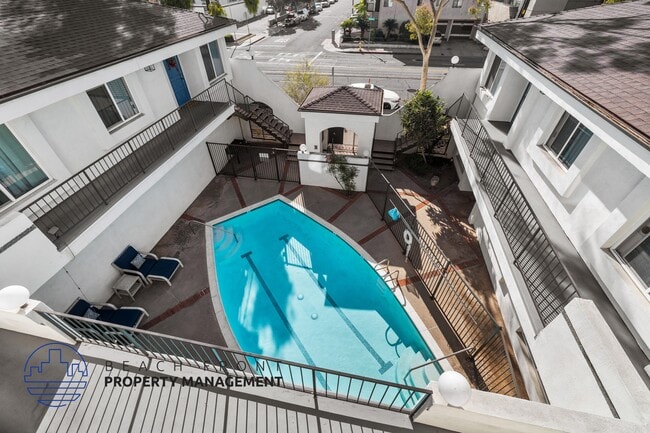 Foto del edificio - 4433 W 120th St.