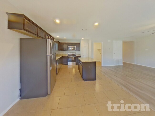 Foto del edificio - 9921 Amosite Dr