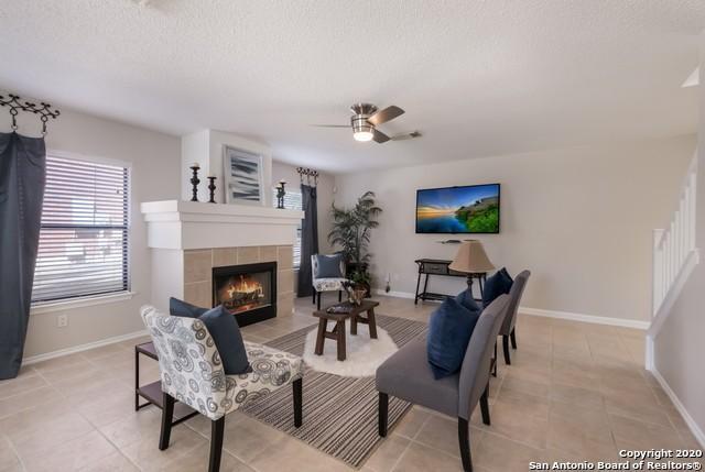 Building Photo - 402 Benetton Dr