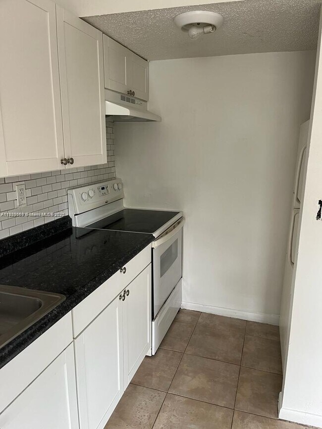Foto del edificio - 4311 NW 19th St