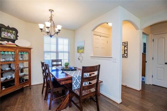Foto del edificio - 3739 W Mahogany Dr