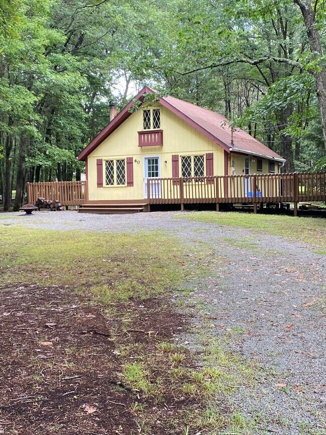 Foto del edificio - Beautiful Chalet in Amenity Filled Community - 2 bedrooms plus a large loft!