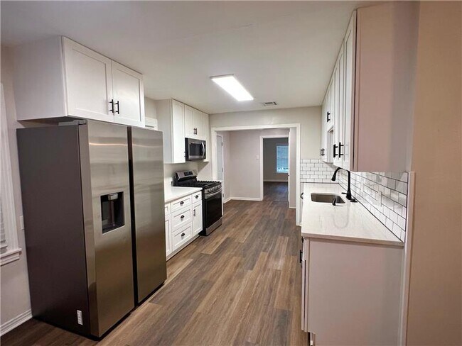 Foto del edificio - 4025 Homan Ave