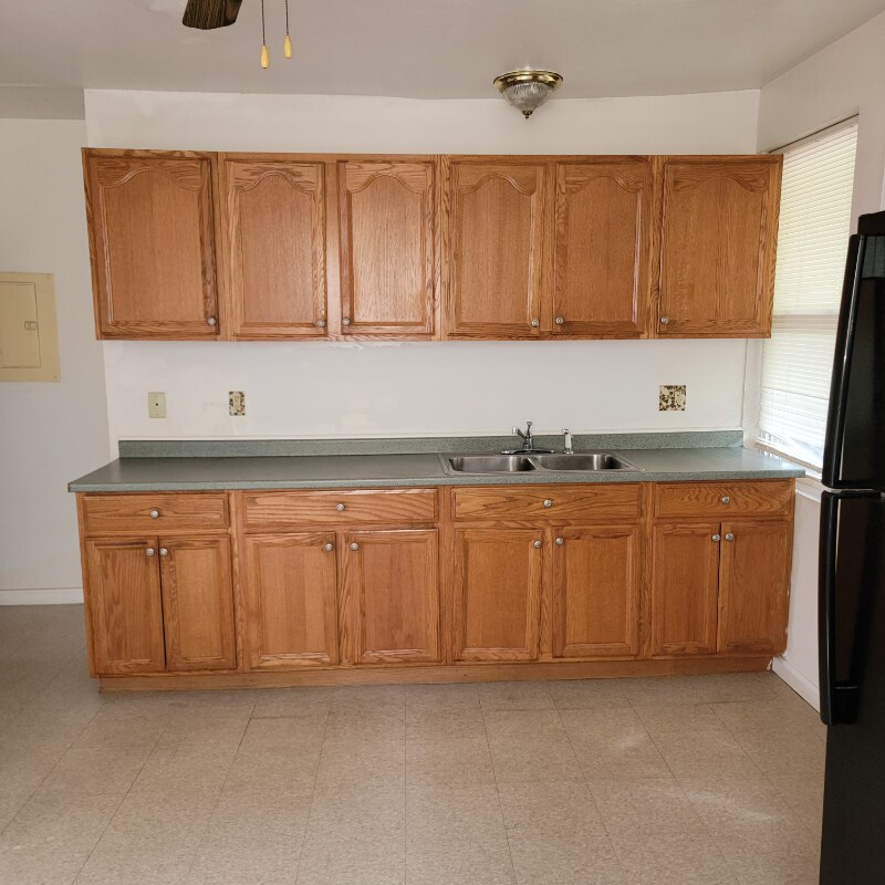 55 Spring St Unit 3N, Naugatuck, CT 06770 Room for Rent in Naugatuck