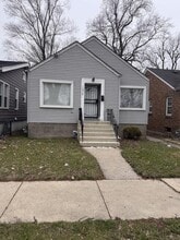 Building Photo - 13922 S Edbrooke Ave