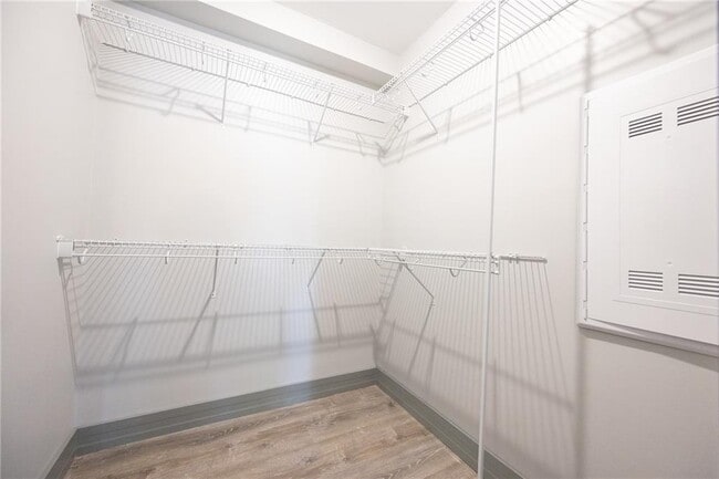 Foto del edificio - 20 Marblehead Ave