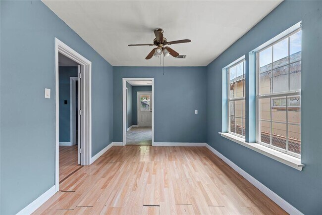 Foto del edificio - 7039 Avenue L