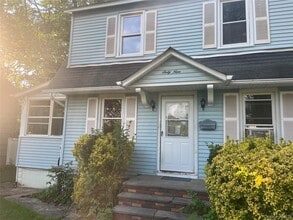 Building Photo - 69 Hunt Ave