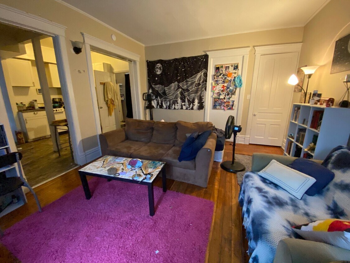 Foto principal - 720 Village