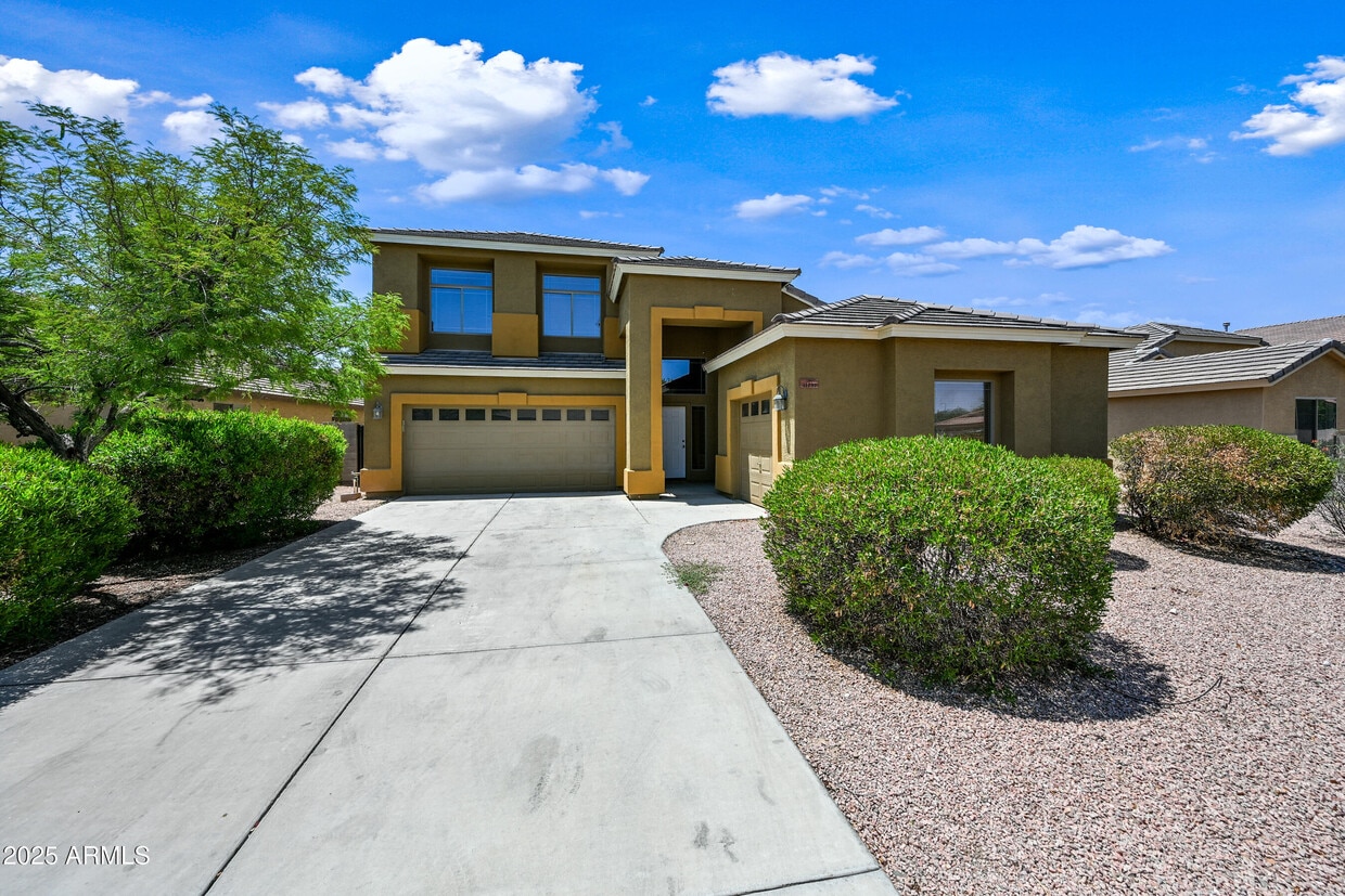 Primary Photo - 11237 W Davis Ln