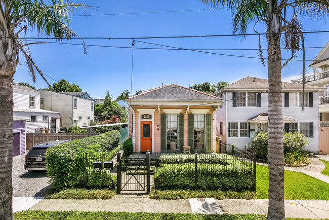 Foto del edificio - 4316 Perrier St