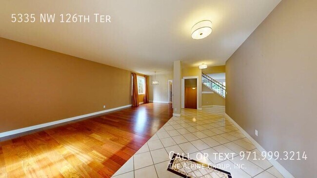 Foto del edificio - 5335 NW 126th Terrace