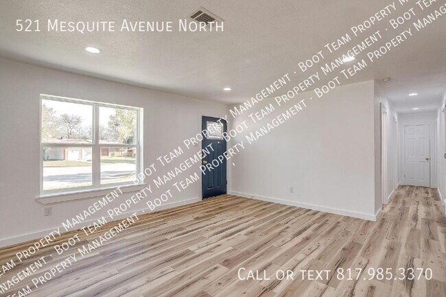 Foto del edificio - 521 Mesquite Ave N