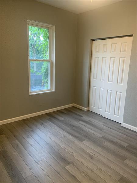 Building Photo - 548 Hansen Ave