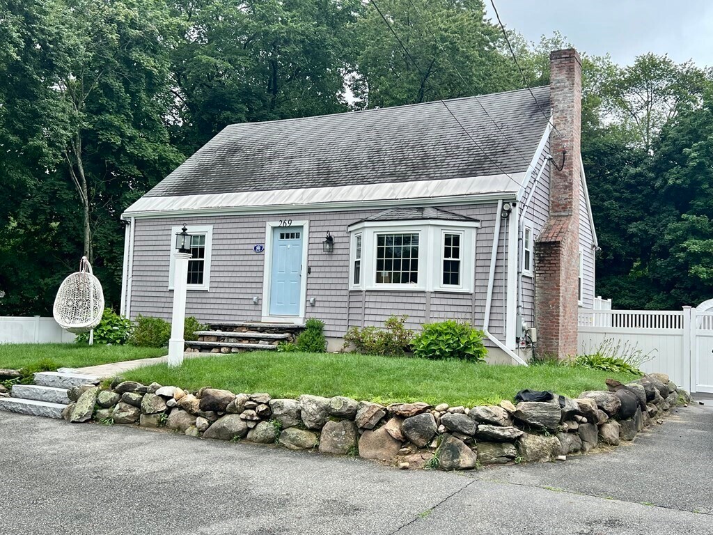 Primary Photo - 269 North Rd