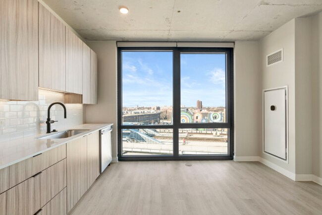 Foto del edificio - 4578 N Broadway