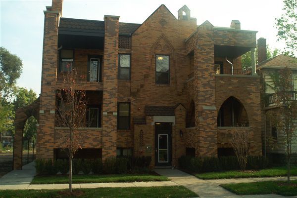 Building Photo - 2134 Hubbard St