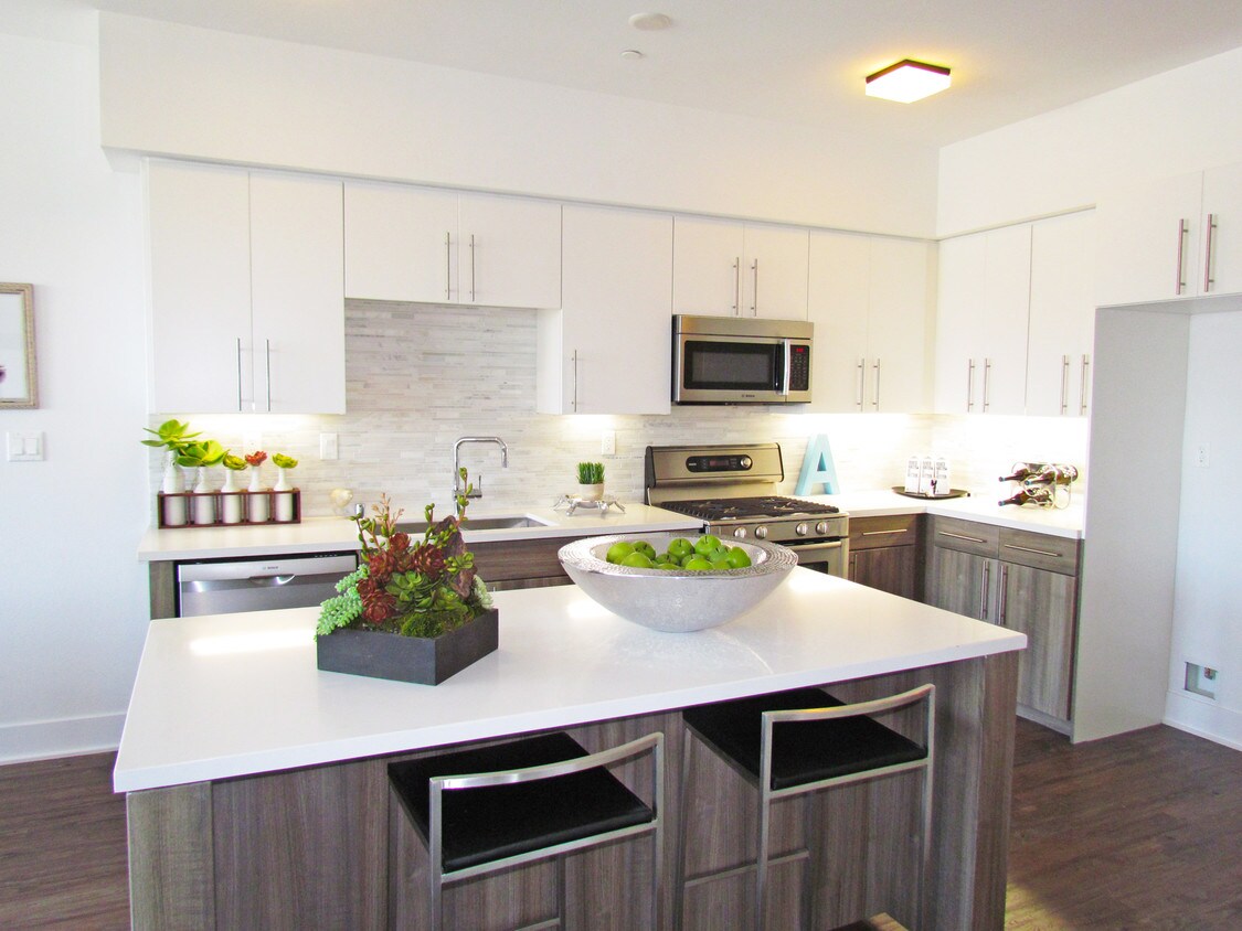 Foto principal - 1303 Wellesley Ave